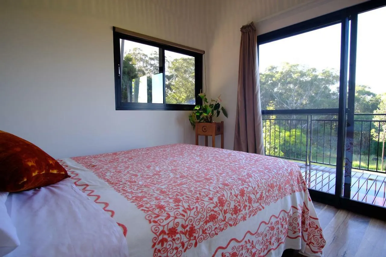 Jugoon Villa Byron Bay Holiday home